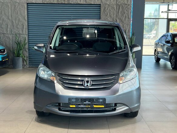 2010 Honda Freed I, серый, 950000 рублей - вид 2