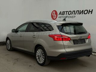 2017 Ford Focus III Рестайлинг, бежевый, 860000 рублей, вид 3