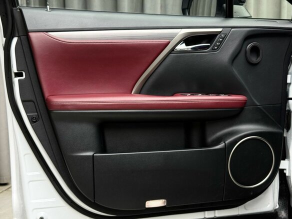 2016 Lexus RX 200t IV, белый, 3799000 рублей - вид 17