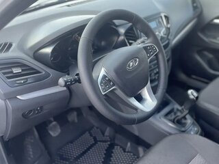 2018 Lada (ВАЗ) Vesta SW I, белый, 1100000 рублей, вид 4