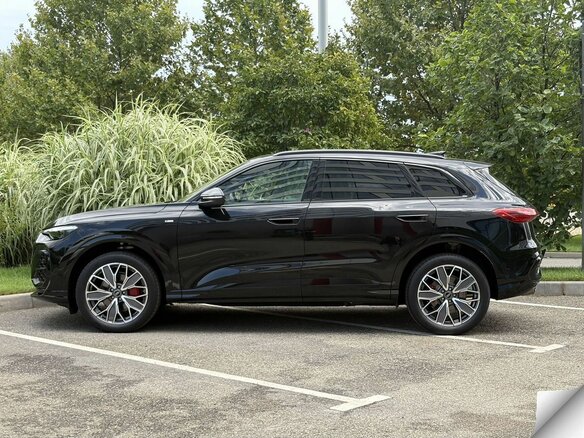 2026 Audi Q5 L III (GU), чёрный, 6075000 рублей - вид 12