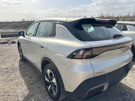 2026 Changan Qiyuan Q05 51.9 kWh II, серебристый, 2153034 рублей, вид 3