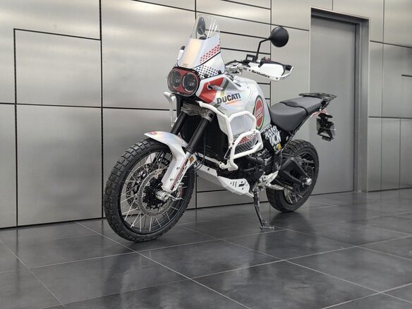 2023 Ducati DesertX, белый, 1250000 рублей - вид 8