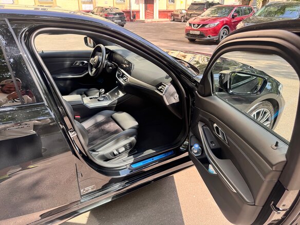 2021 BMW 3 серии 320i VII (G2x), чёрный, 3600000 рублей - вид 17