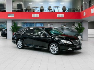 2014 Toyota Camry VII (XV50), чёрный, 1550000 рублей, вид 3