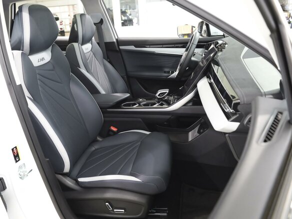 2024 Geely Atlas II, белый, 2899000 рублей - вид 7