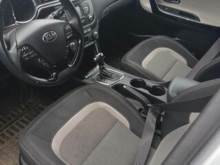 2016 Kia Ceed II Рестайлинг, серебристый, 900000 рублей, вид 5