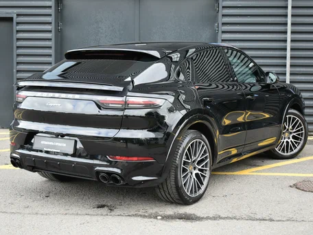 2021 Porsche Cayenne Coupé III, чёрный, 8950000 рублей, вид 2