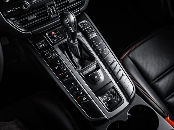 2020 Porsche Macan GTS I Рестайлинг, красный - вид 23