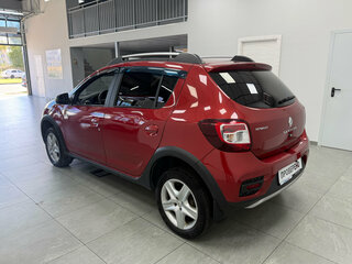 2017 Renault Sandero Stepway II, красный, 920000 рублей, вид 5