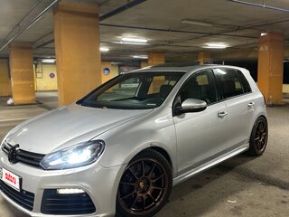 2011 Volkswagen Golf R VI, серебристый, 1350000 рублей, вид 1