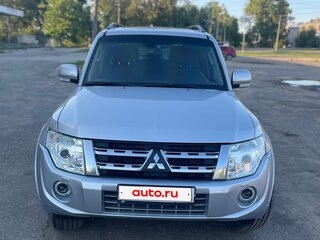 2011 Mitsubishi Pajero IV Рестайлинг 1, серебристый, 1890000 рублей, вид 2