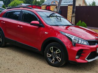 2021 Kia Rio X IV Рестайлинг, красный, 1850000 рублей, вид 3