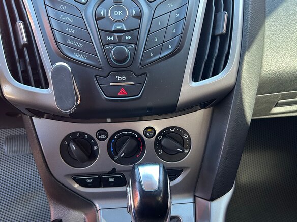 2013 Ford Focus III, серебристый, 844000 рублей - вид 12