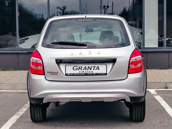 2026 Lada (ВАЗ) Granta Cross I Рестайлинг, серебристый, 1216000 рублей - вид 4