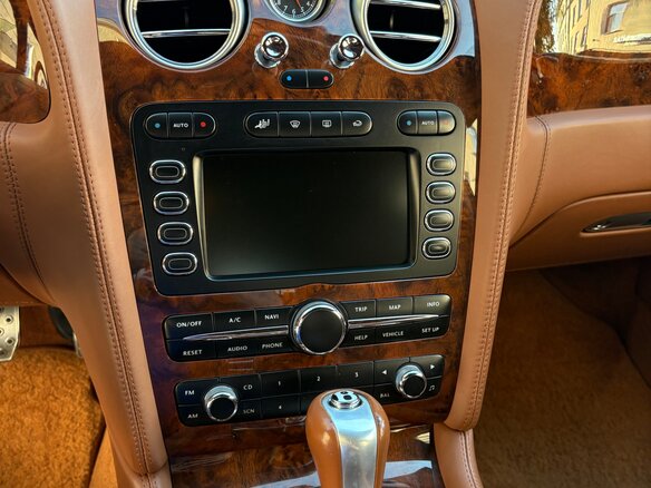 2005 Bentley Continental Flying Spur, серый - вид 24
