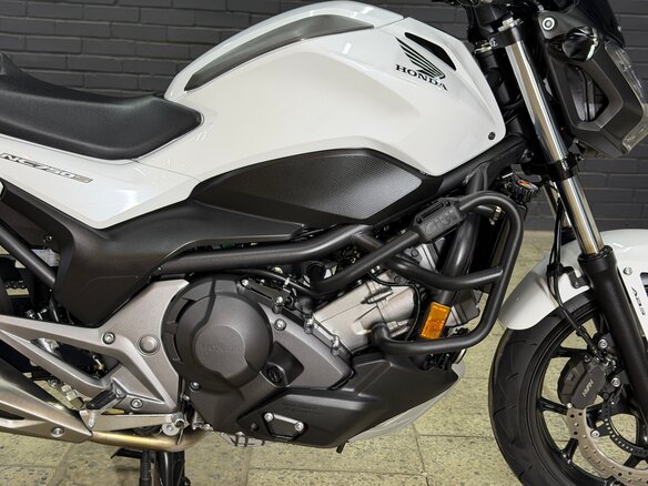 2016 Honda NC 750S, белый, 695000 рублей - вид 9