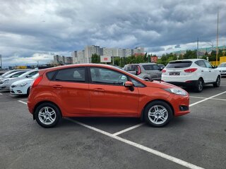 2016 Ford Fiesta Mk6 Рестайлинг, оранжевый, 849000 рублей, вид 4