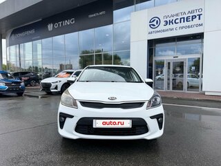 2018 Kia Rio IV, белый, 1310000 рублей, вид 2