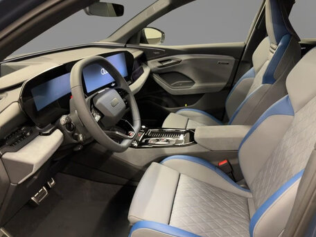 2026 Audi Q6 Sportback e-tron Quattro, синий, 9500000 рублей, вид 4