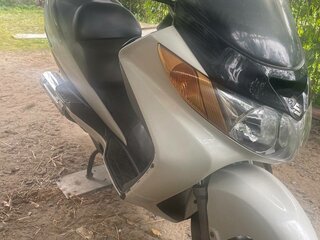 2004 Suzuki Burgman (SkyWave) 400, белый, 200000 рублей, вид 2