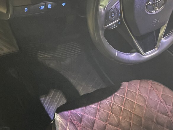 2020 Toyota Camry VIII (XV70), белый, 3230000 рублей - вид 16