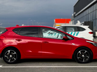 2015 Kia Ceed II Рестайлинг, красный, 1340000 рублей, вид 5