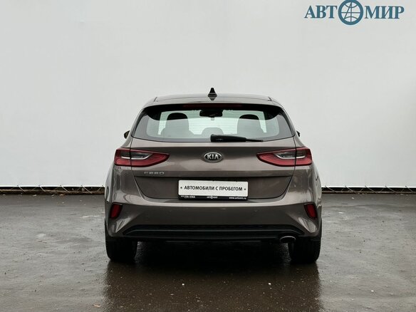 2019 Kia Ceed III, коричневый, 1535000 рублей - вид 5