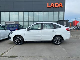 2026 Lada (ВАЗ) Granta I Рестайлинг, белый, 1324000 рублей, вид 5