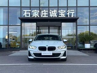 2022 BMW 1 серии 120i III (F52) Рестайлинг, белый, 1350400 рублей, вид 2