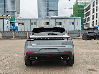 2022 Geely Emgrand S, серебристый, 980001 рублей, вид 4