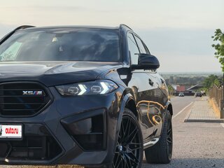 2020 BMW X5 M50d IV (G05/G18), чёрный, 4850000 рублей, вид 2