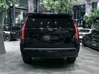 2018 Cadillac Escalade IV, чёрный, 5790000 рублей, вид 5