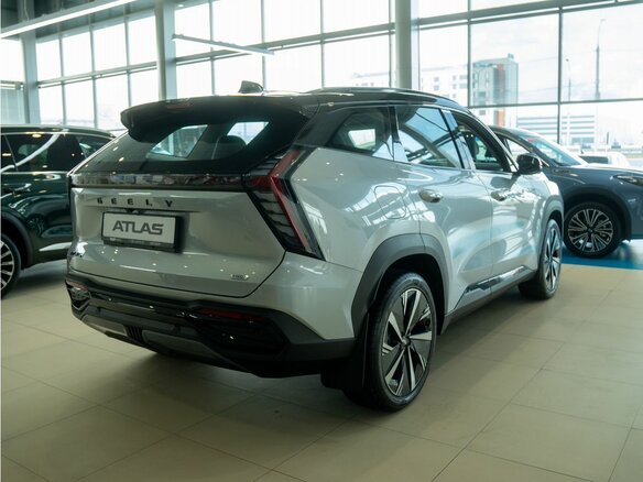 2026 Geely Atlas II, серебристый - вид 5