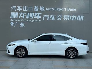 2026 Lexus ES 200 VII Рестайлинг 2, белый, 4980000 рублей, вид 3