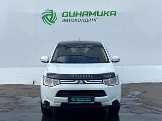 2012 Mitsubishi Outlander III, белый, 699000 рублей, вид 2