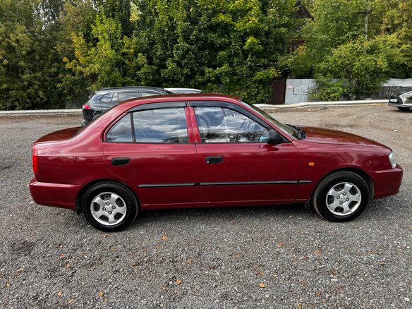 2005 Hyundai Accent ТагАЗ II, красный, 300000 рублей - вид 3