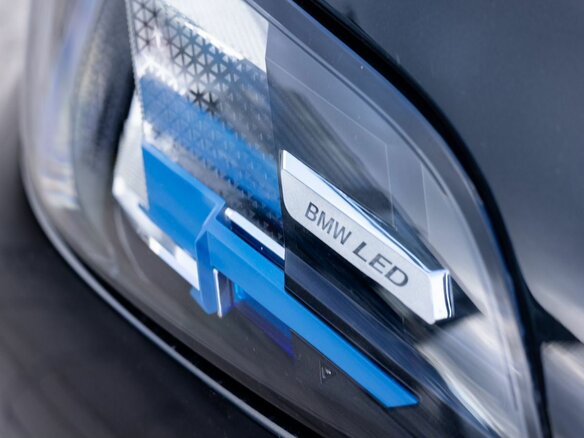 2026 BMW X5 40i IV (G05/G18) Рестайлинг, чёрный, 30500000 рублей - вид 12