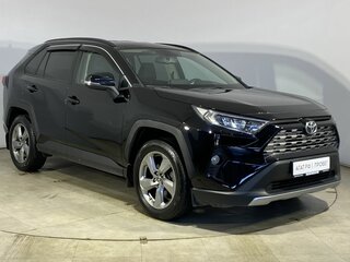2021 Toyota RAV4 V (XA50), чёрный, 3540000 рублей, вид 4