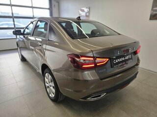 2026 Lada (ВАЗ) Vesta I Рестайлинг (NG), коричневый, 1880000 рублей, вид 2
