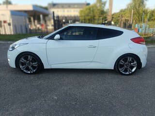 2014 Hyundai Veloster I, белый, 850000 рублей, вид 2