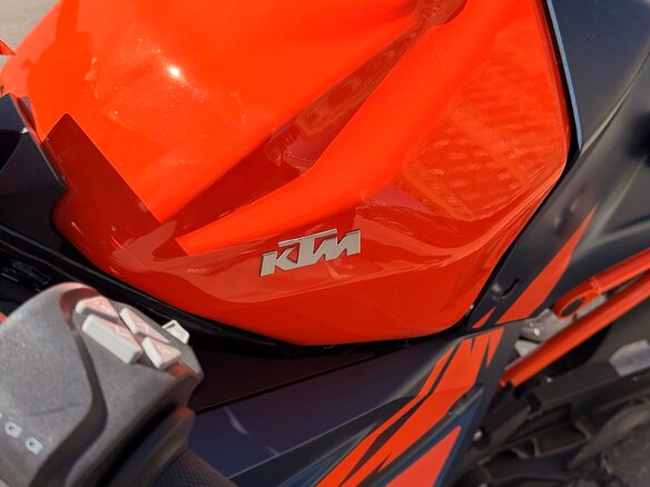 2022 KTM RC 390, синий, 480000 рублей - вид 15