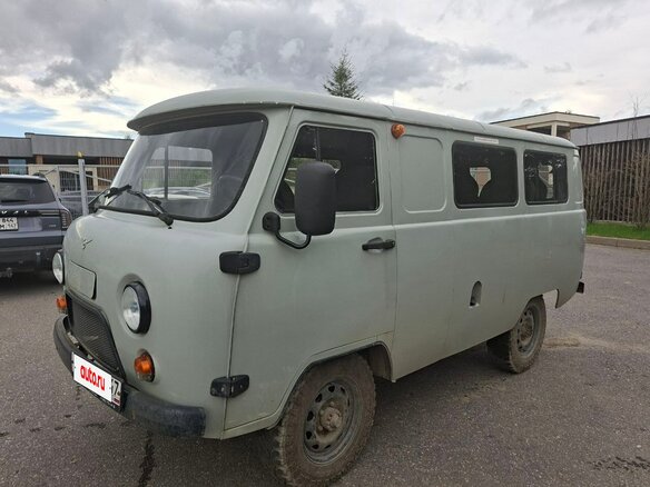 2023 УАЗ 2206, серый, 895000 рублей