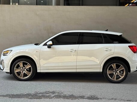 2022 Audi Q2 L 35 TFSI I Рестайлинг, белый, 2000000 рублей, вид 2
