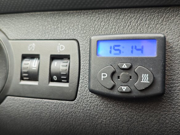 2012 Volkswagen Caddy III Рестайлинг, коричневый, 1040000 рублей - вид 14