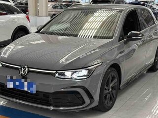 2023 Volkswagen Golf VIII, серый, 1900000 рублей, вид 1