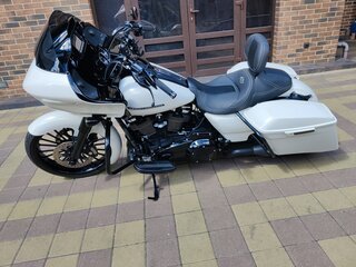 2018 Harley-Davidson Road Glide Special, белый, 1649994 рублей, вид 2
