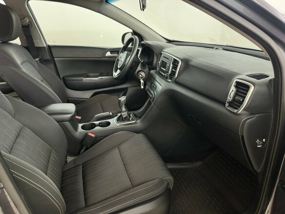 2018 Kia Sportage IV, серый, 1620000 рублей - вид 13