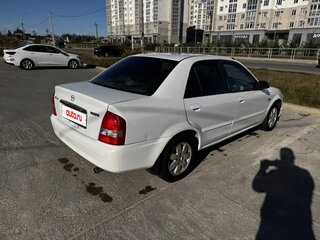 2001 Mazda Familia VIII (BJ), белый, 330000 рублей, вид 4