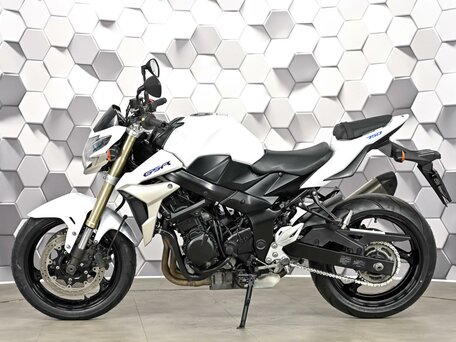 2011 Suzuki GSR 750, белый, 599000 рублей, вид 4